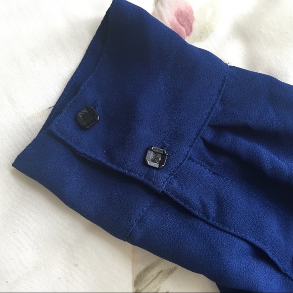 BCBG wrap blouse - Picture 5 of 8